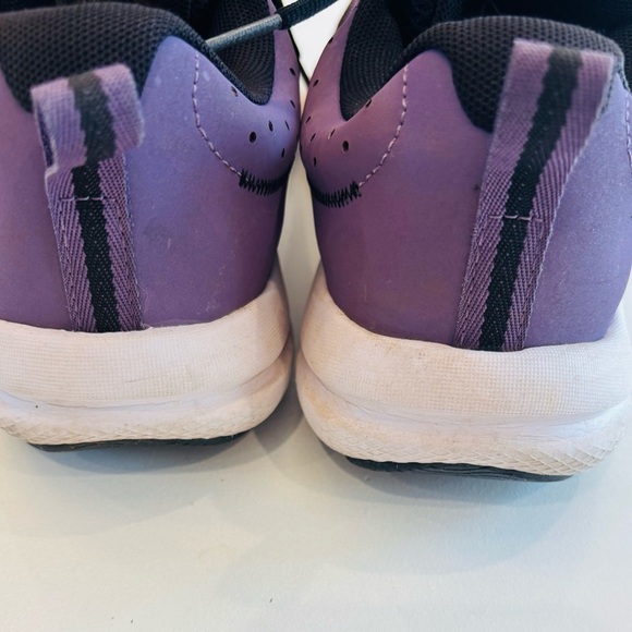 Under Armour Women’s Charged Assert 10 Running Shoes in Purple size 9.5 - Picture 4 of 8